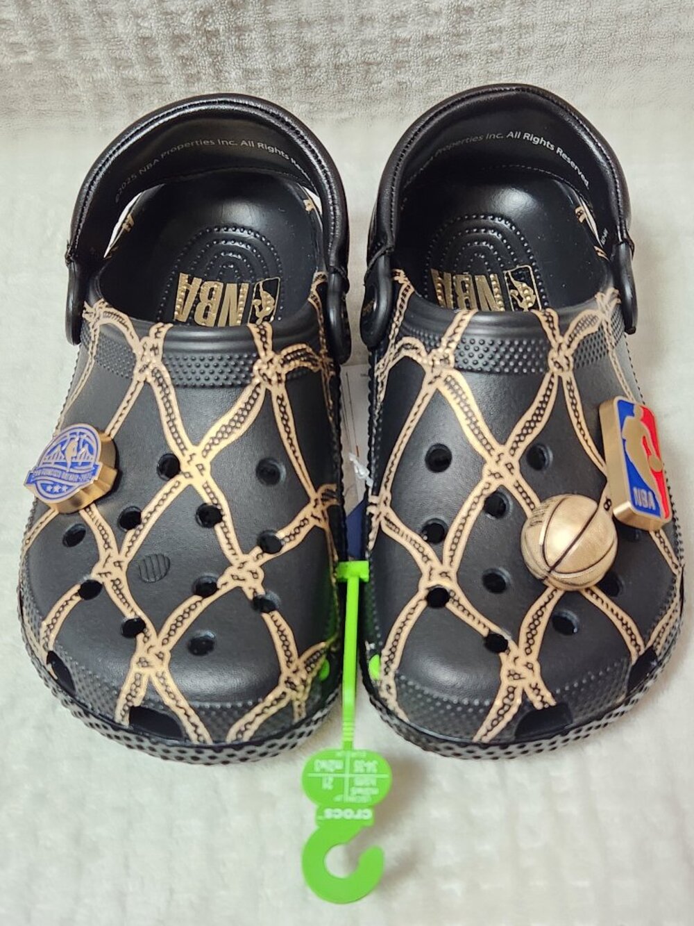 CROCS - NBA CLASSIC CLOG Unisex - Youth Boy's 3 / Girl's 5 - NEW NIB